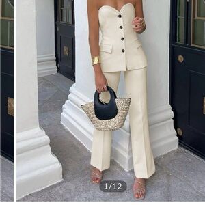 Commense cream set, small top medium bottom